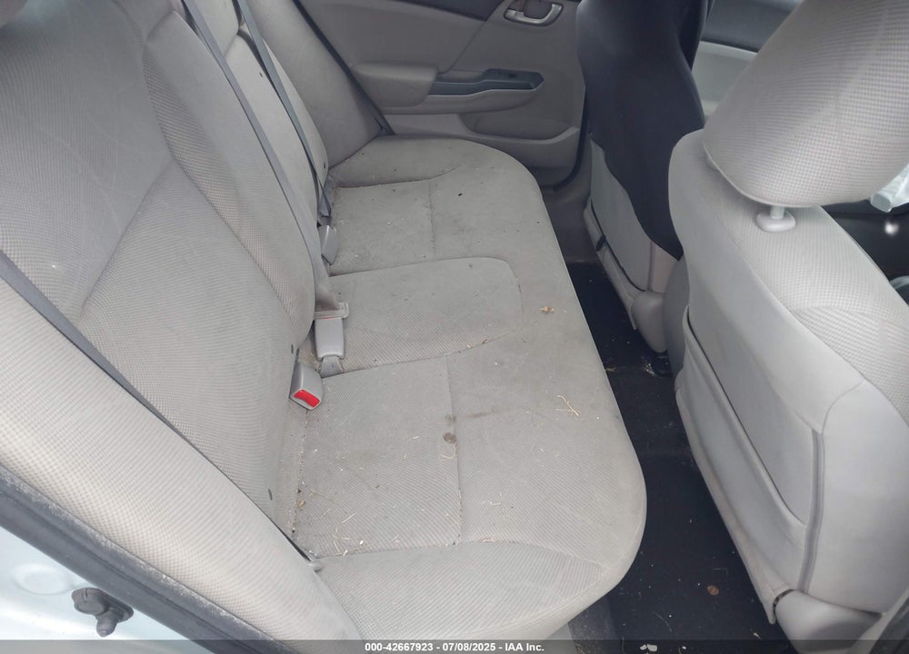 2012 HONDA CIVIC VIN: 2HGFB2F55CH517184