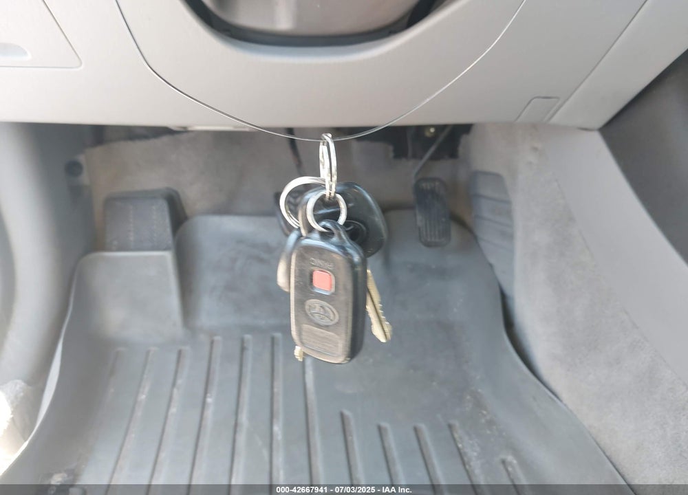 2003 TOYOTA CAMRY LE V6 VIN: 4T1BF32K93U039895