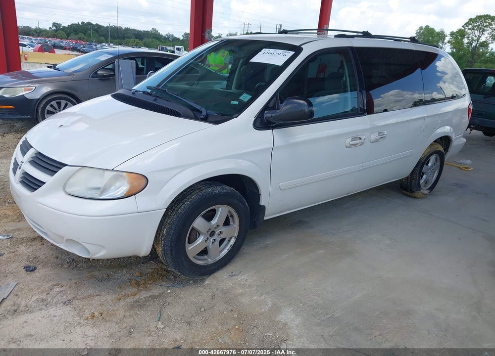 2005 DODGE GRAND CARAVAN SXT VIN: 2D4GP44L85R476597