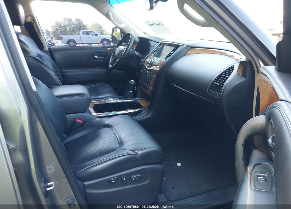 2014 INFINITI QX80 VIN: JN8AZ2NF2E9552822