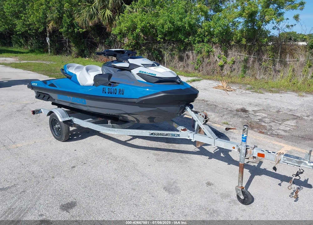 2019 SEADOO GTX 230 LIMITED VIN: YDV10805L819