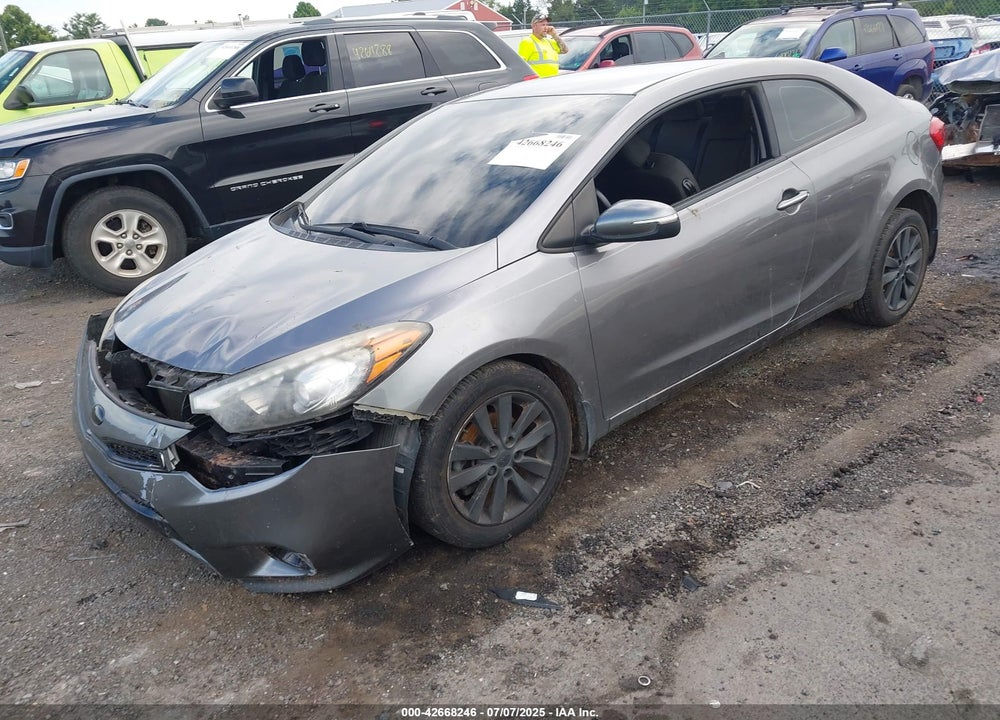 2014 KIA FORTE VIN: KNAFX6A84E5239023