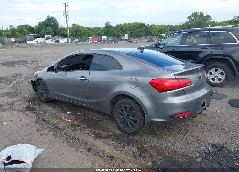 2014 KIA FORTE VIN: KNAFX6A84E5239023