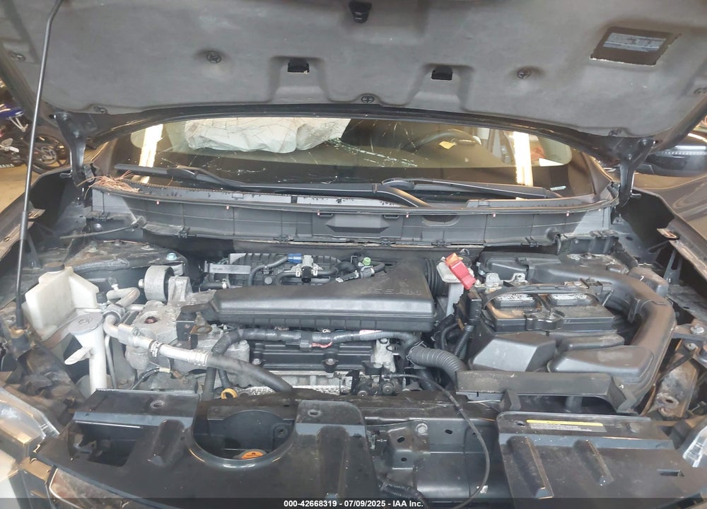 2017 NISSAN ROGUE VIN: 5N1AT2MV3HC893798