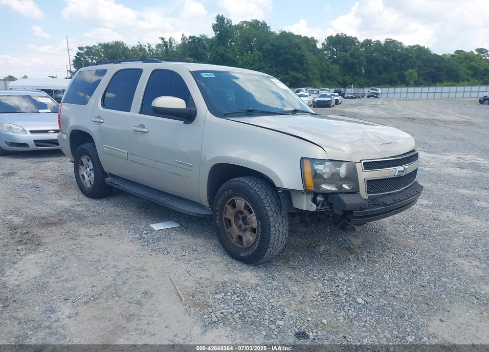 2011 CHEVROLET TAHOE LS VIN: 1GNSCAE04BR202828