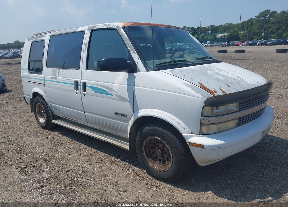 1995 CHEVROLET ASTRO VIN: 1GBDM19W5SB140124