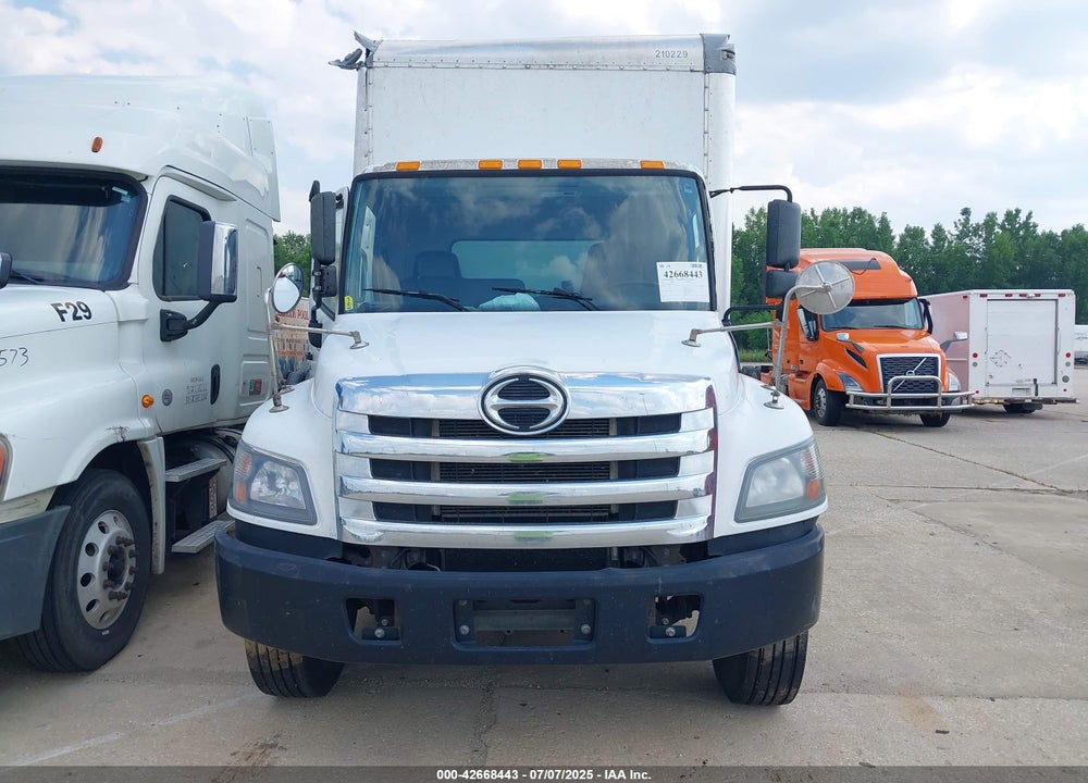 2019 HINO 258/268 VIN: 5PVNJ8JV2K4S70824