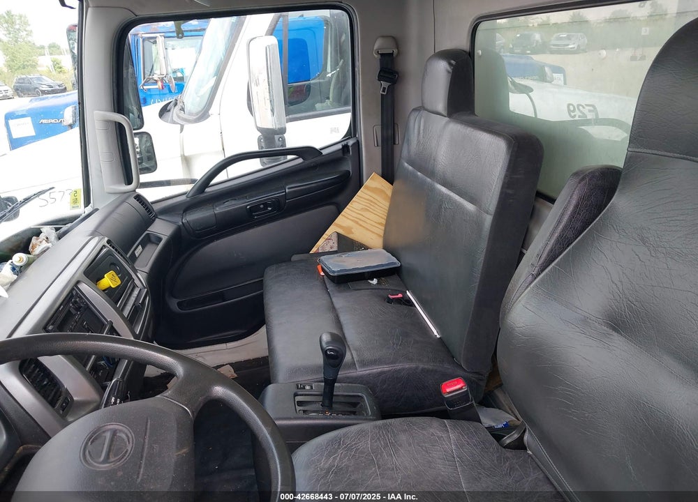 2019 HINO 258/268 VIN: 5PVNJ8JV2K4S70824