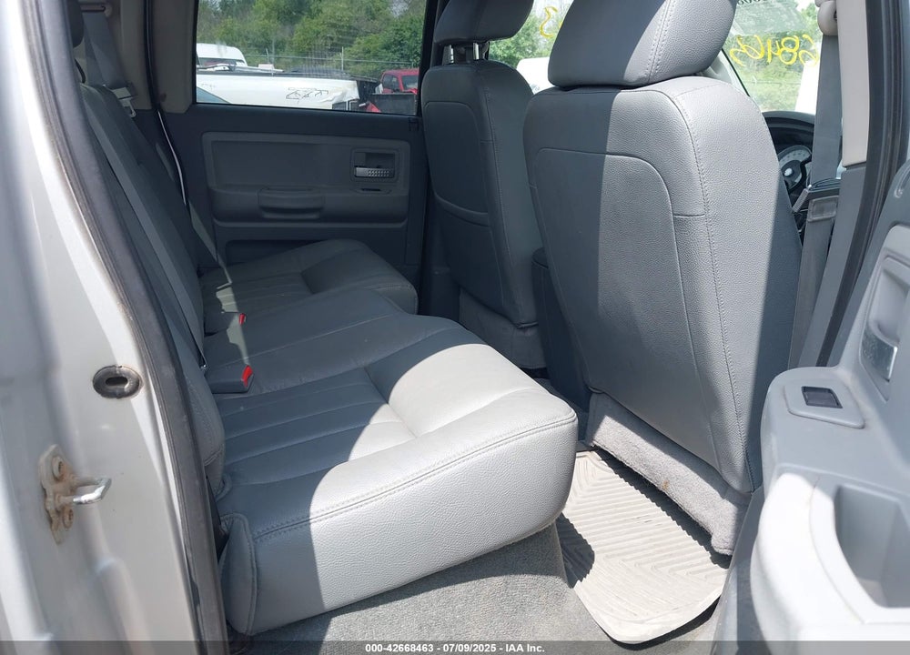 2007 DODGE DAKOTA VIN: 1D7HW58P77S270928