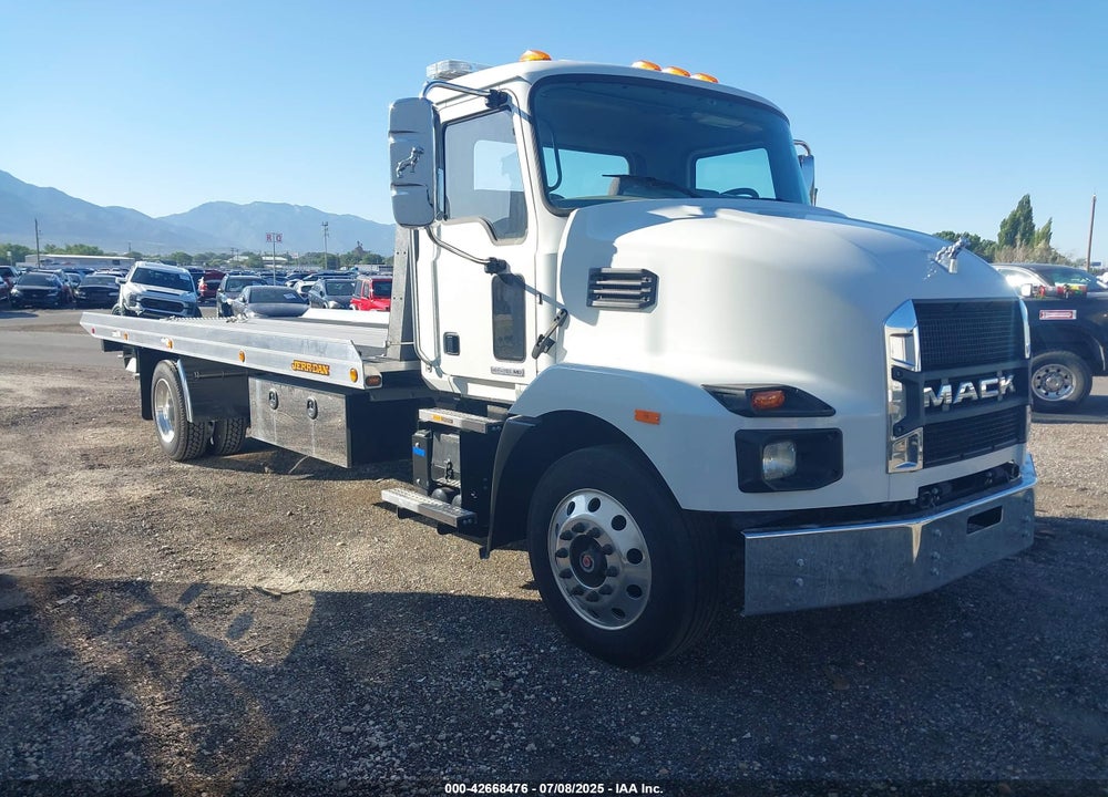 2024 MACK MD VIN: 1M2MDBAA6RS012000