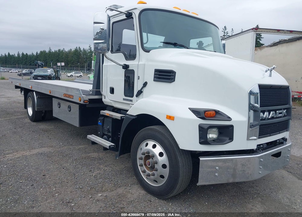 2024 MACK MD VIN: 1M2MDBAA2RS012012