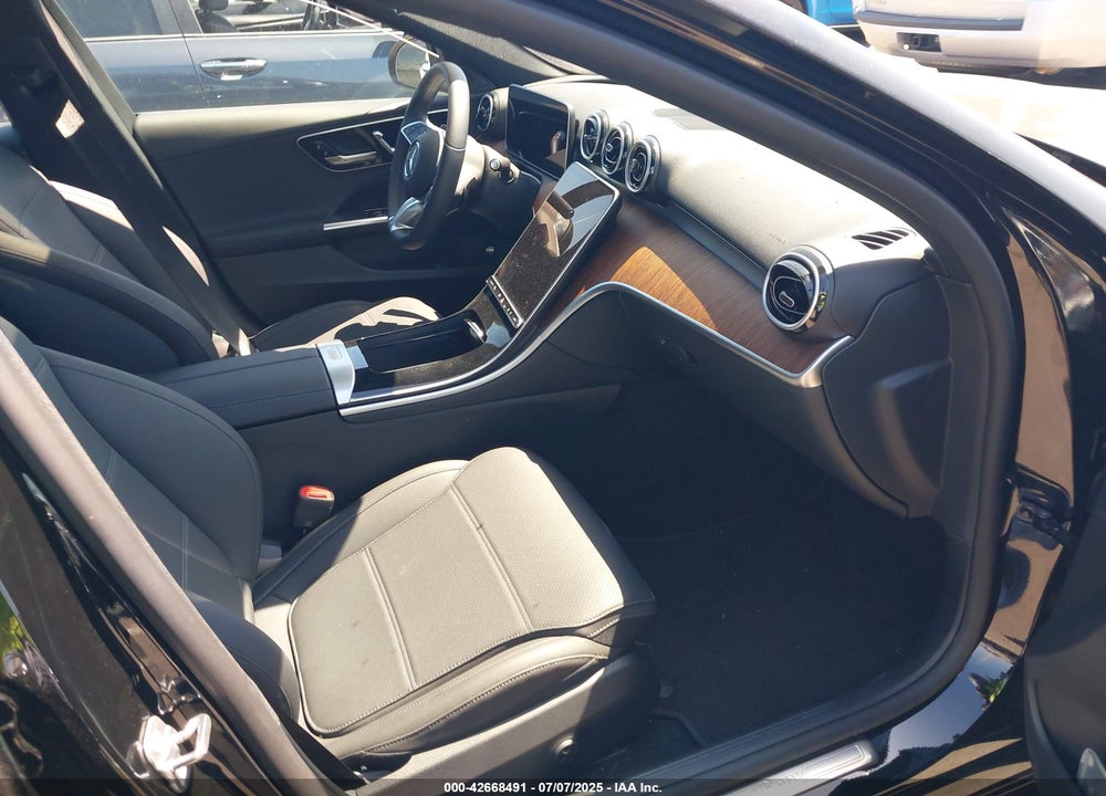 2025 MERCEDES-BENZ C CLASS VIN: W1KAF4GB5SR281640
