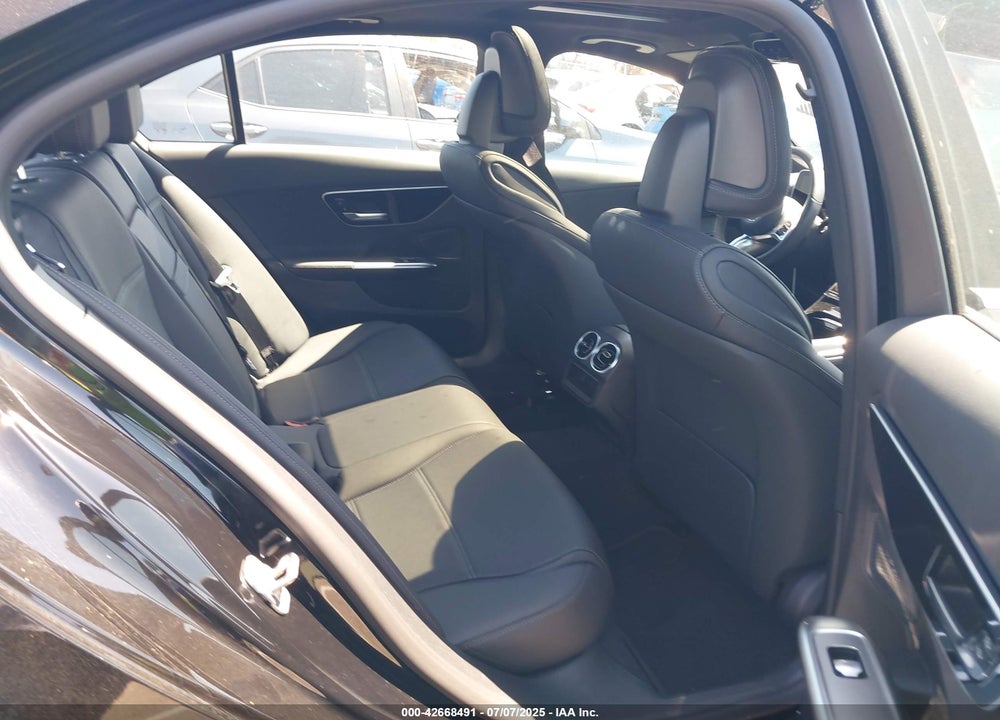 2025 MERCEDES-BENZ C CLASS VIN: W1KAF4GB5SR281640