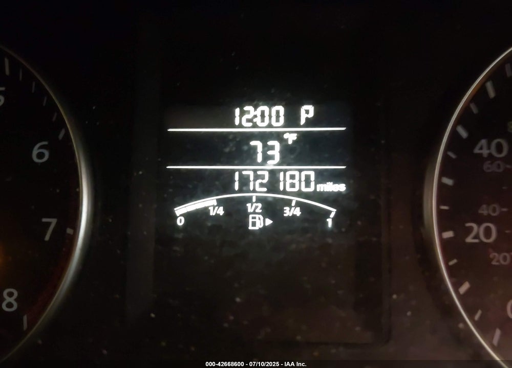 2014 VOLKSWAGEN JETTA VIN: 3VWD07AJ2EM400385