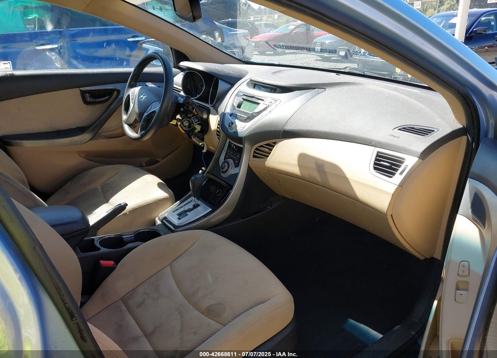 2012 HYUNDAI ELANTRA VIN: KMHDH4AE2CU452150