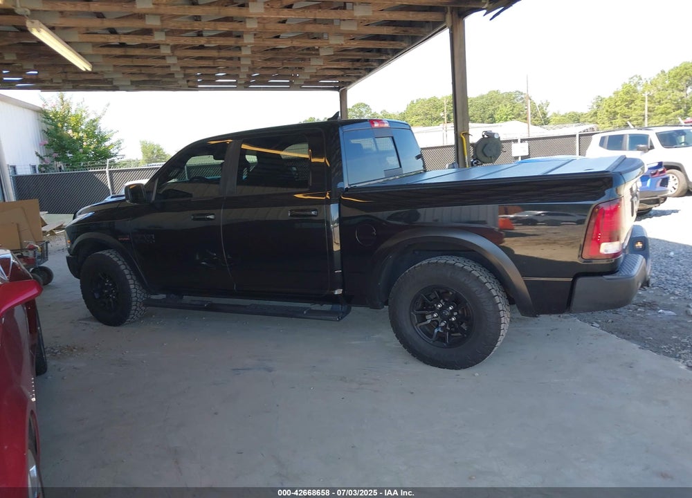 2018 RAM 1500 VIN: 1C6RR7YT4JS204186