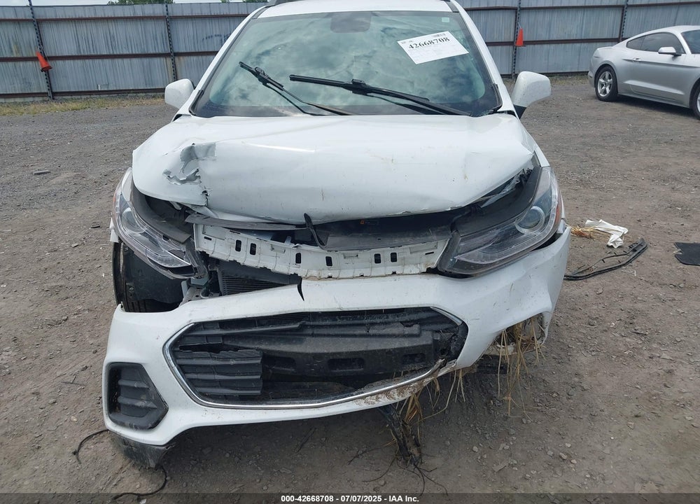 2022 CHEVROLET TRAX FWD LT VIN: KL7CJLSM1NB517182