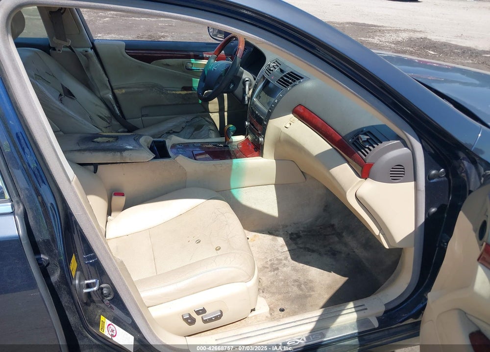 2008 LEXUS LS 460 VIN: JTHBL46F385055817