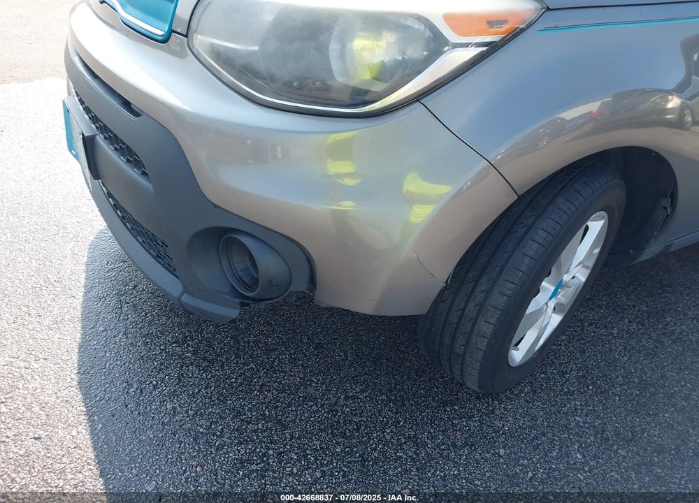 2018 KIA SOUL VIN: KNDJN2A23J7522020
