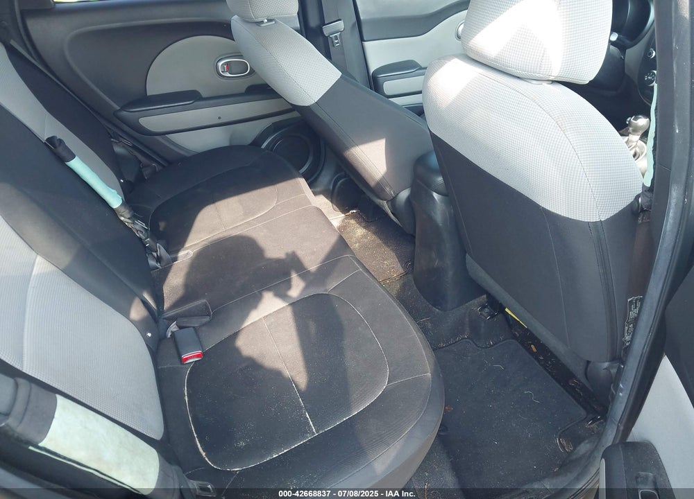 2018 KIA SOUL VIN: KNDJN2A23J7522020