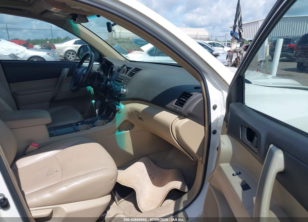 2010 TOYOTA HIGHLANDER VIN: 5TDKK3EH5AS023131