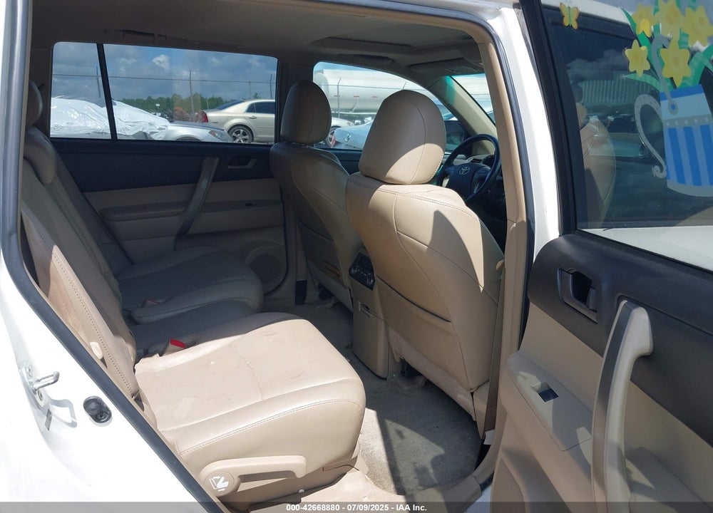 2010 TOYOTA HIGHLANDER VIN: 5TDKK3EH5AS023131