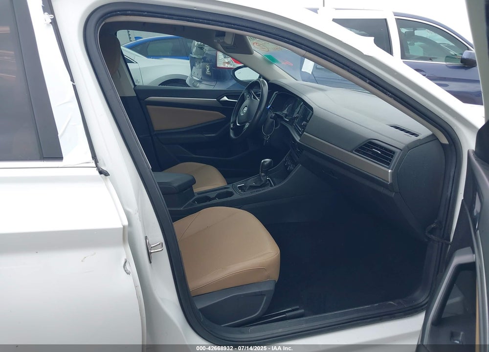 2019 VOLKSWAGEN JETTA VIN: 3VWCB7BU0KM191058