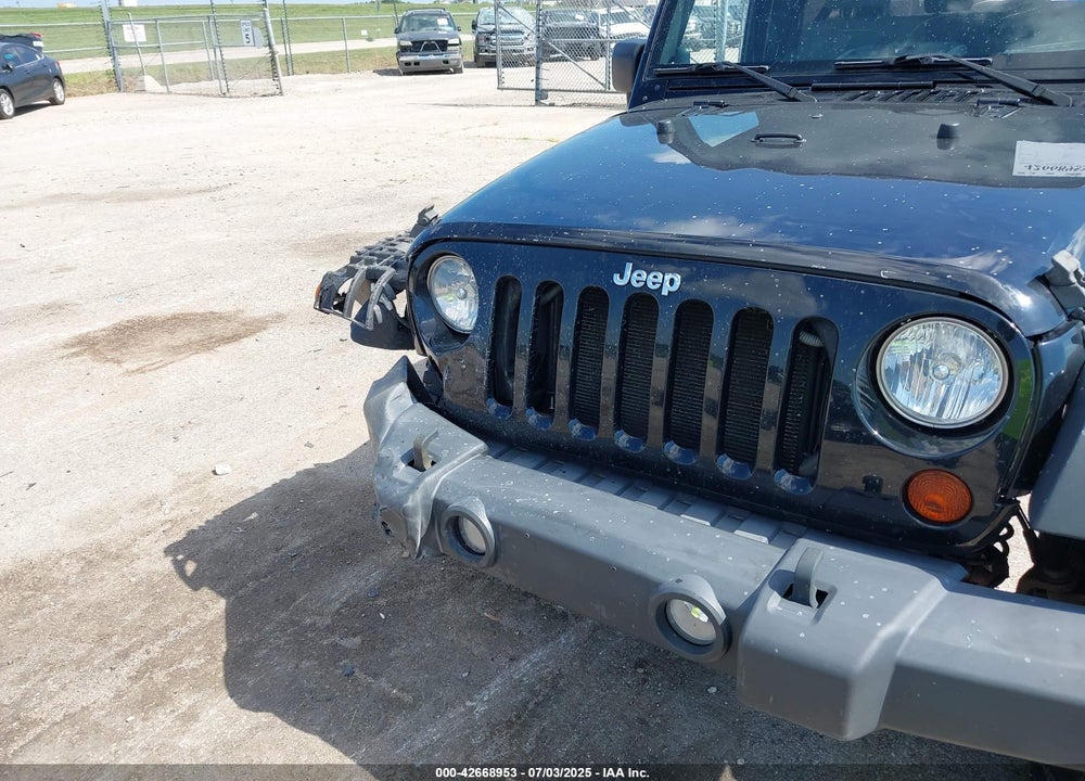 2010 JEEP WRANGLER / VIN: 1J4AA2D17AL101479