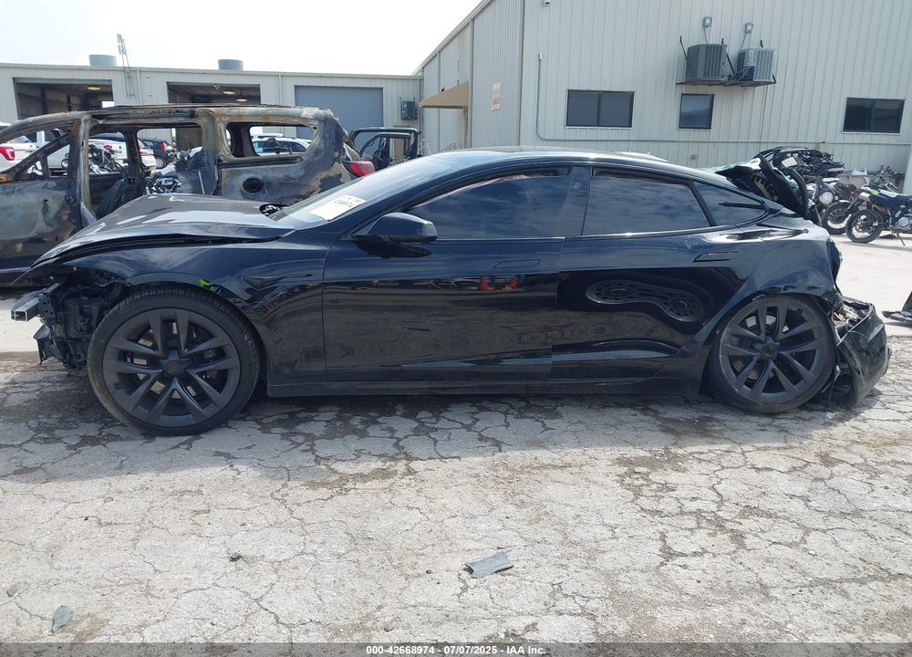 2021 TESLA MODEL S VIN: 5YJSA1E53MF437983