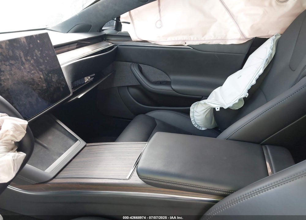 2021 TESLA MODEL S VIN: 5YJSA1E53MF437983