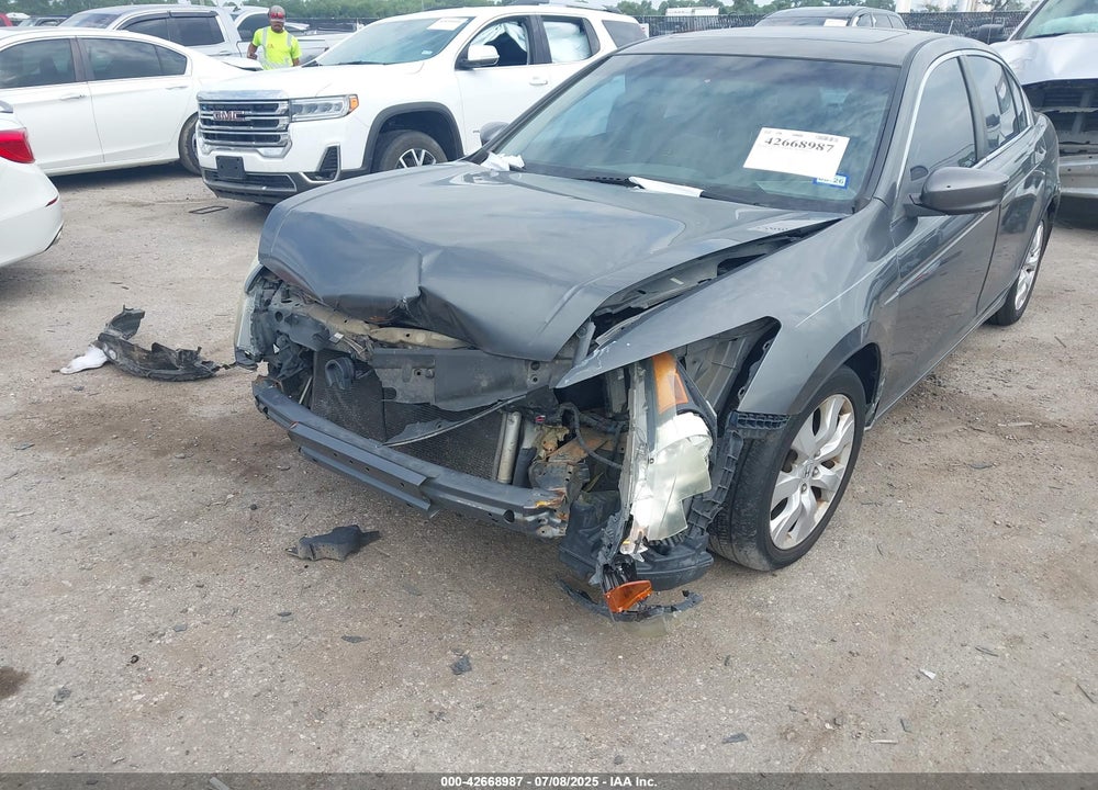 2009 HONDA ACCORD VIN: 1HGCP26859A019640