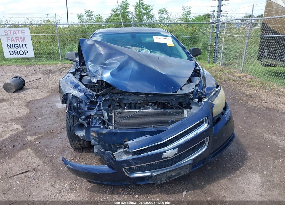 2011 CHEVROLET MALIBU VIN: 1G1ZB5E18BF217420