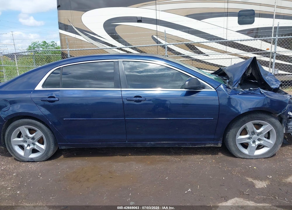 2011 CHEVROLET MALIBU VIN: 1G1ZB5E18BF217420