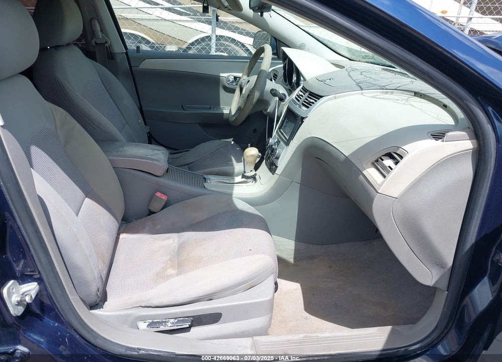 2011 CHEVROLET MALIBU VIN: 1G1ZB5E18BF217420