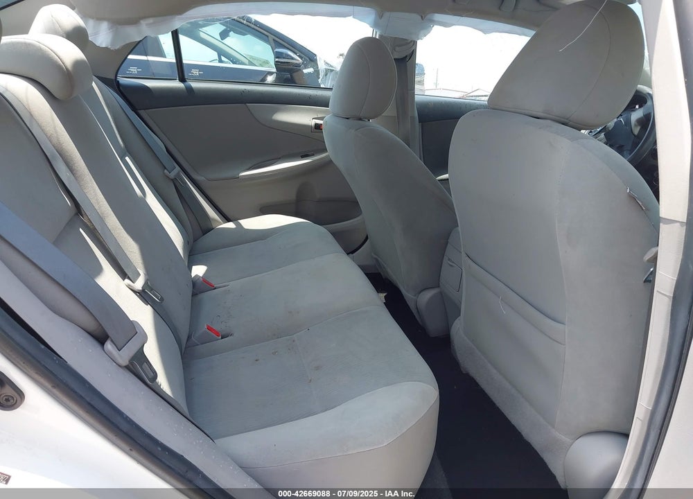 2011 TOYOTA COROLLA VIN: 2T1BU4EE4BC667977