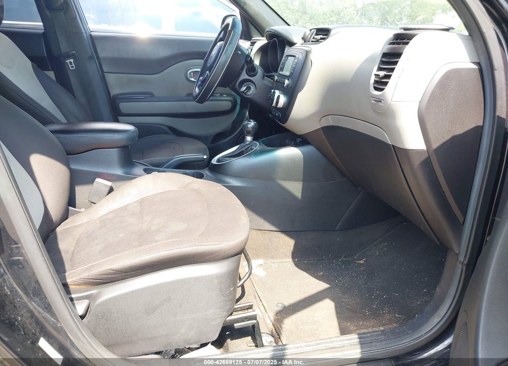 2015 KIA SOUL VIN: KNDJN2A25F7216766