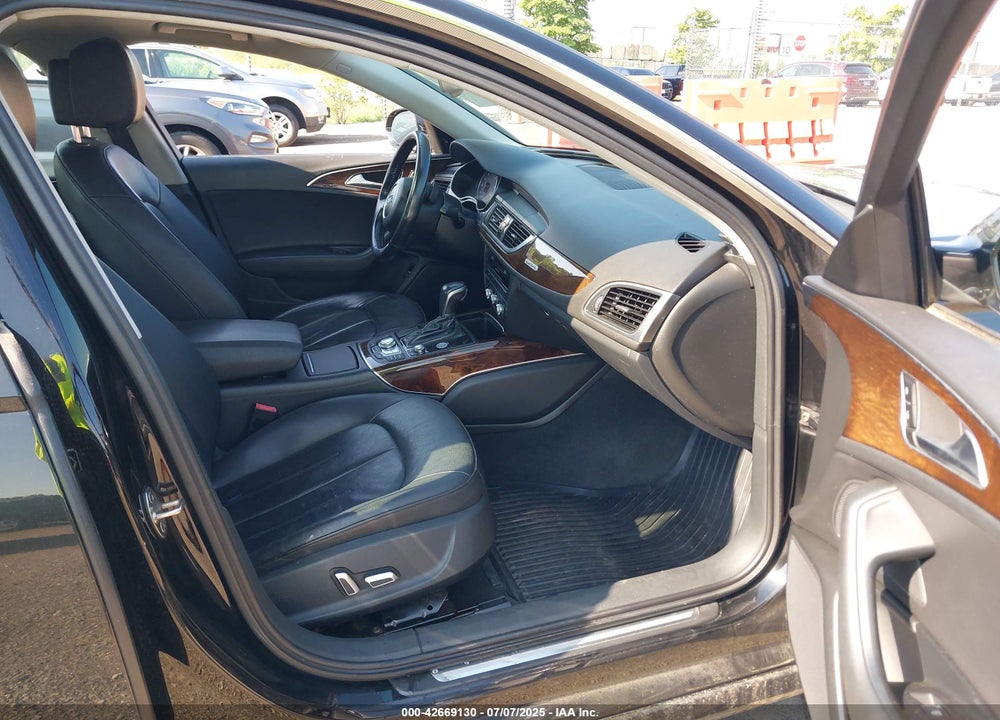 2016 AUDI A6 VIN: WAUFGAFC6GN151531
