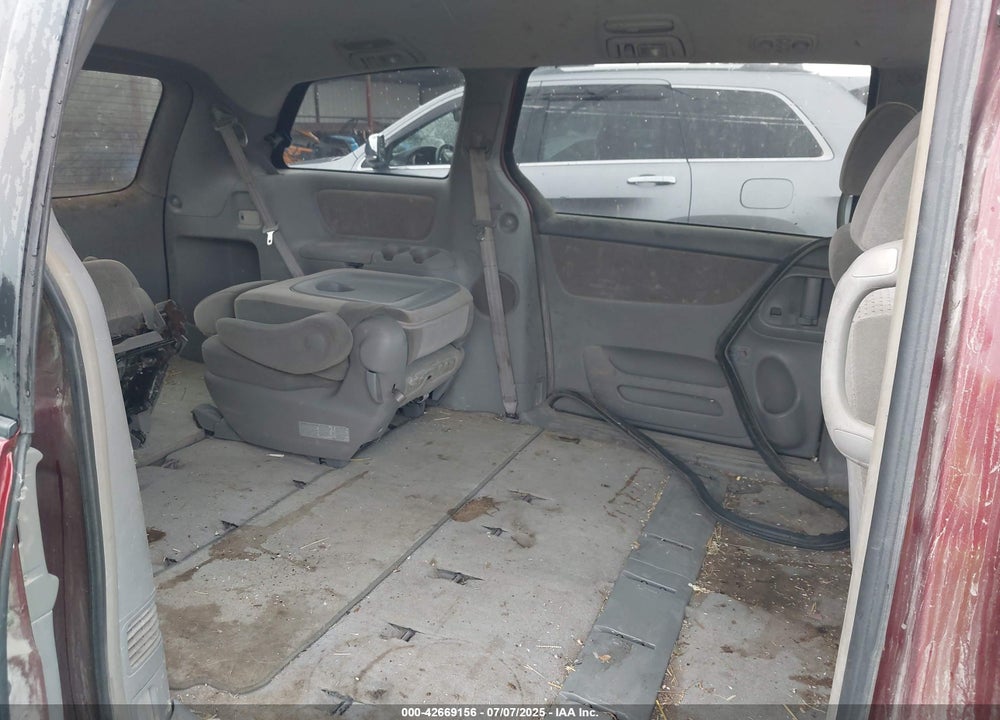 2008 TOYOTA SIENNA VIN: 5TDZK23C18S169410