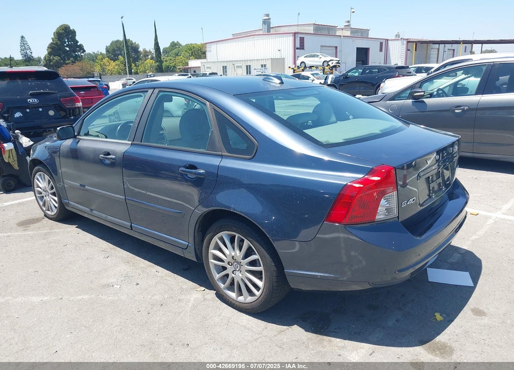 2010 VOLVO S40 VIN: YV1390MS6A2490524