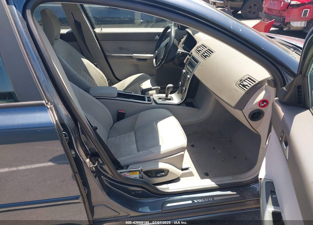 2010 VOLVO S40 VIN: YV1390MS6A2490524