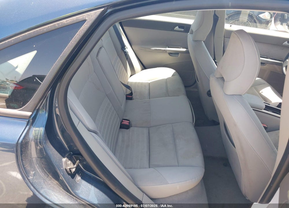 2010 VOLVO S40 VIN: YV1390MS6A2490524