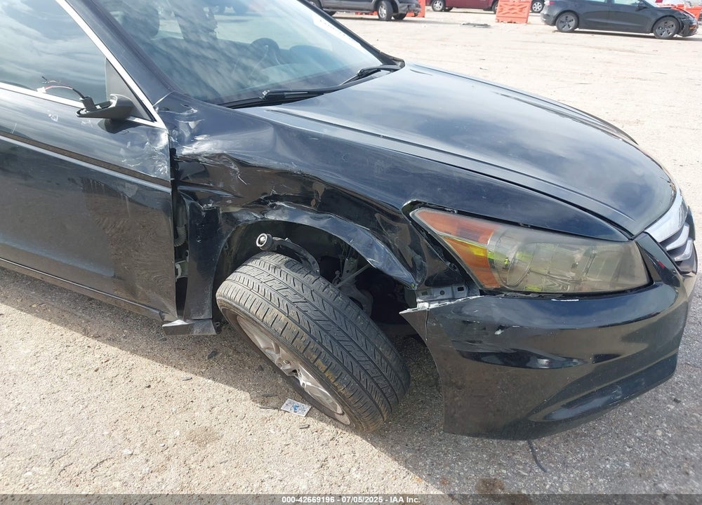 2011 HONDA ACCORD VIN: 1HGCP2F69BA132611