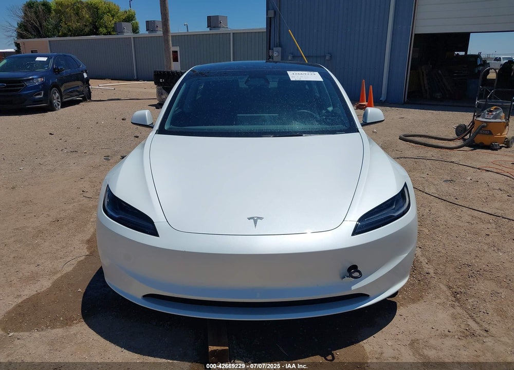 2024 TESLA MODEL 3 LONG RANGE DUAL MOTOR ALL-WHEEL DRIVE/REAR-WHEEL DRIVE VIN: 5YJ3E1EAXRF757802