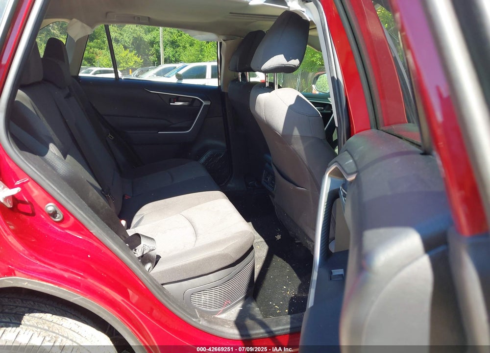 2022 TOYOTA RAV4 HYBRID VIN: JTMRWRFV7ND157084