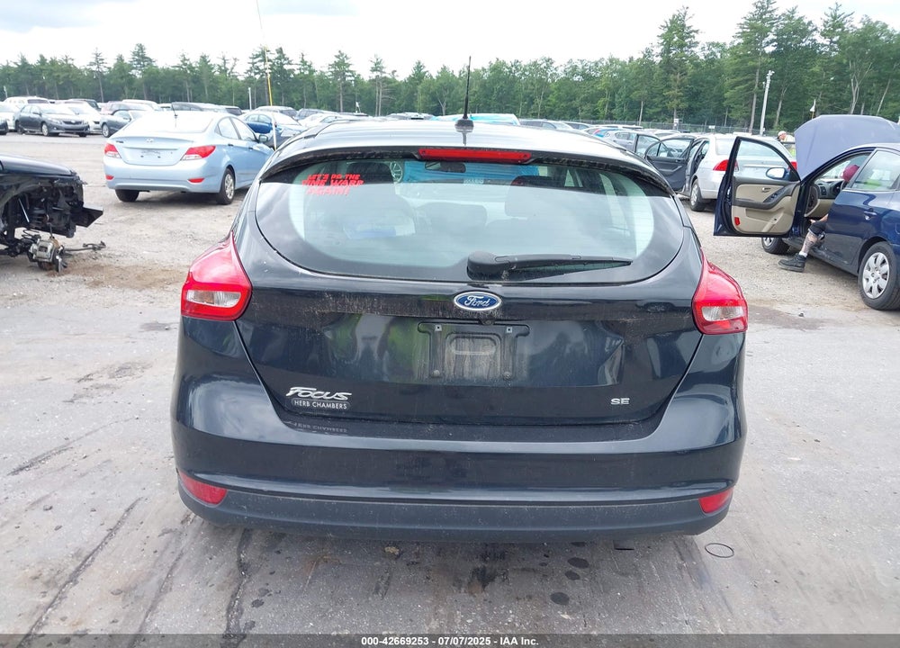 2015 FORD FOCUS SE VIN: 1FADP3K28FL344265