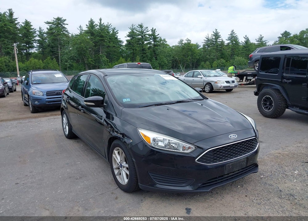 2015 FORD FOCUS SE VIN: 1FADP3K28FL344265