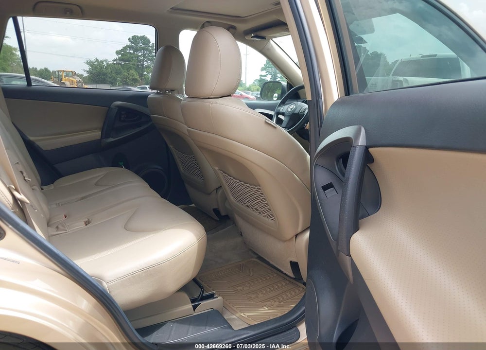 2011 TOYOTA RAV4 VIN: 2T3YF4DV6BW058398