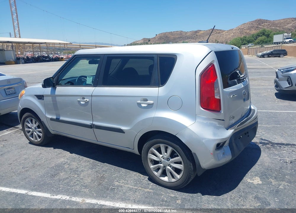 2013 KIA SOUL VIN: KNDJT2A67D7555423