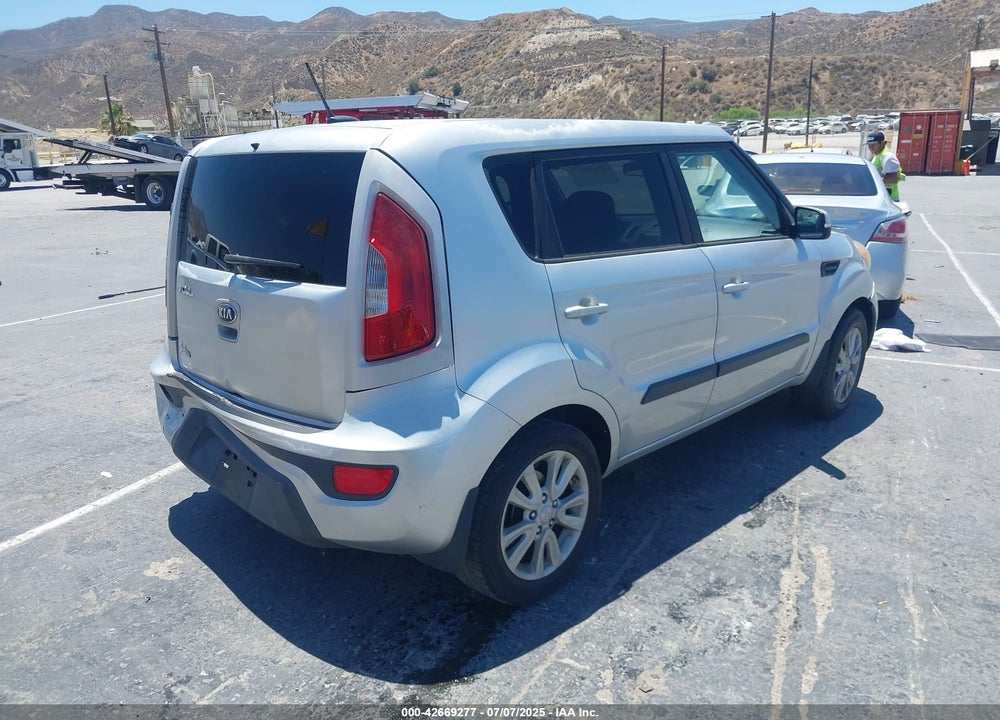 2013 KIA SOUL VIN: KNDJT2A67D7555423