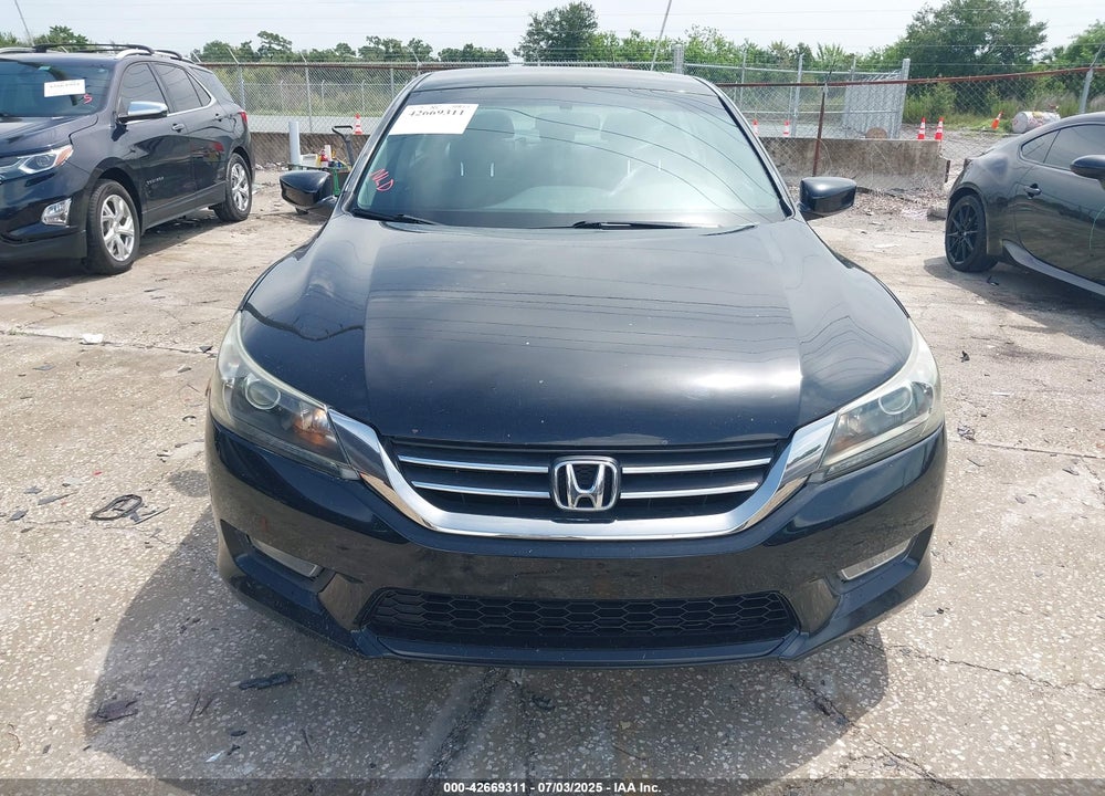 2013 HONDA ACCORD VIN: 1HGCR2E56DA173073